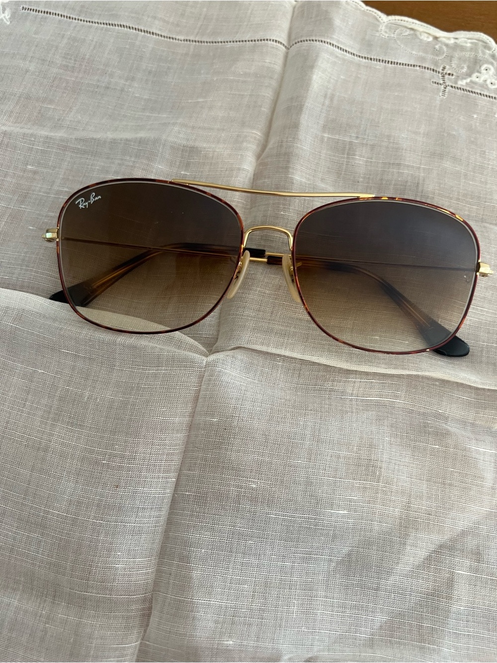 Ray-Ban Women's Gold Frame with Brown Gradient Lenses Square Aviator Sunglasses